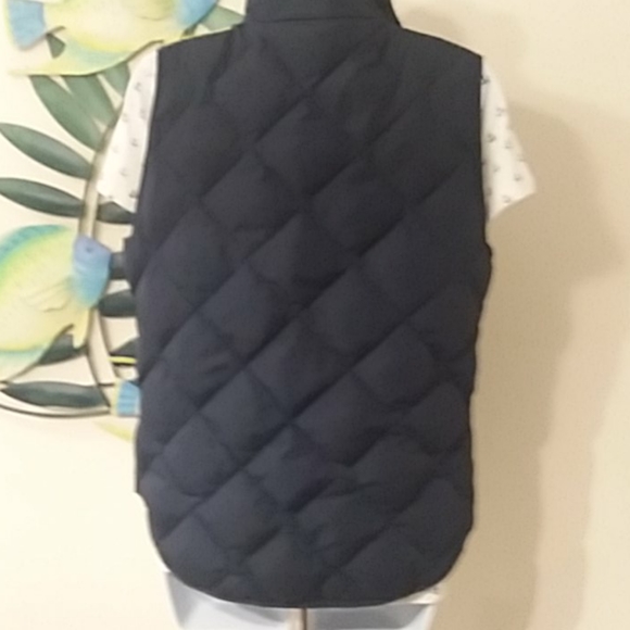 Shirt & Vest: J.CREW: Navy Quilted Vest Size S and Anchor T-shirt. - Picture 5 of 7